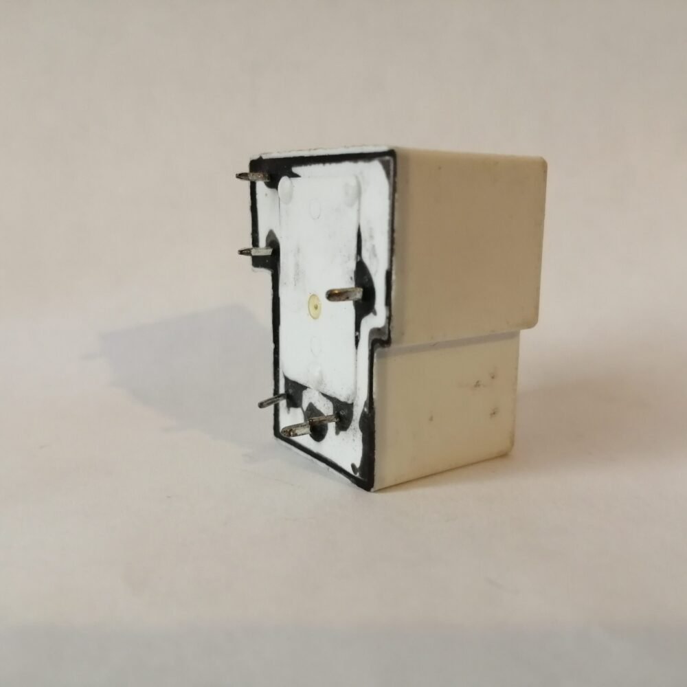RELEVADOR TIPO T 12V 6 PIN - Image 2